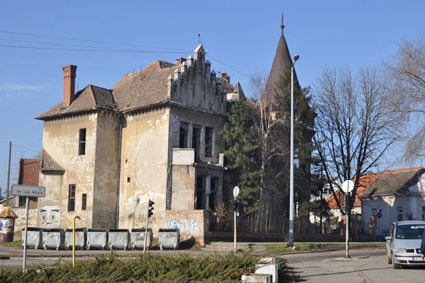 ФАСАДА ДА НЕ ОТПАДА: Град Зрењанин окреће лист у одржавању оронулих здања